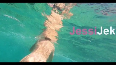 Public and Underwater sex with uninhibited chick Jessi Jek