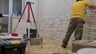 Russian MILF cheats on her husband with a handyman