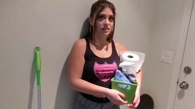 My thick maid forgot her uniform and I made her get completely naked