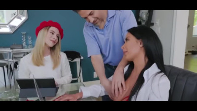 Guy can use MILF and her stepdaughter freely because he helped them with the laptop