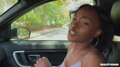 Petite ebony wants to fill her dirty mouth with cum