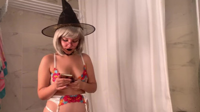 When a witch's boyfriend refused her, she summoned a demon to get fucked
