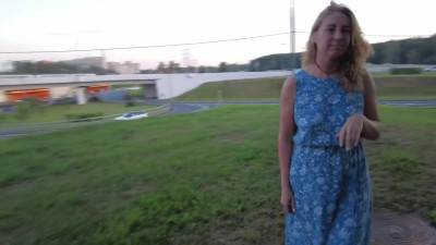 Mature Russian couple have sneaky sex in the park in broad daylight