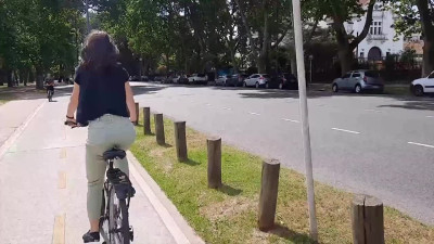 Romantic date in the park ends with a good blowjob in public