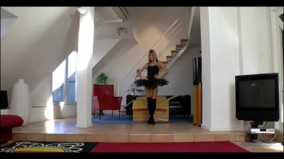 Petite ballerina Gina Gerson licks pussy before threesome sex with married couple