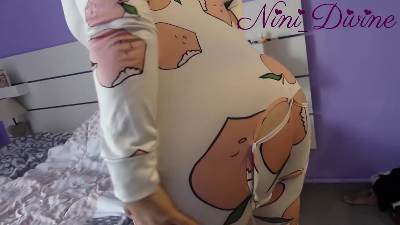 Watch Pussy fucking and anal fingering for phat amateur slut Full. Duration: 09:20 | ePornBabe.