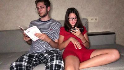 Nerdy stepsis gives handjob while we watch porn