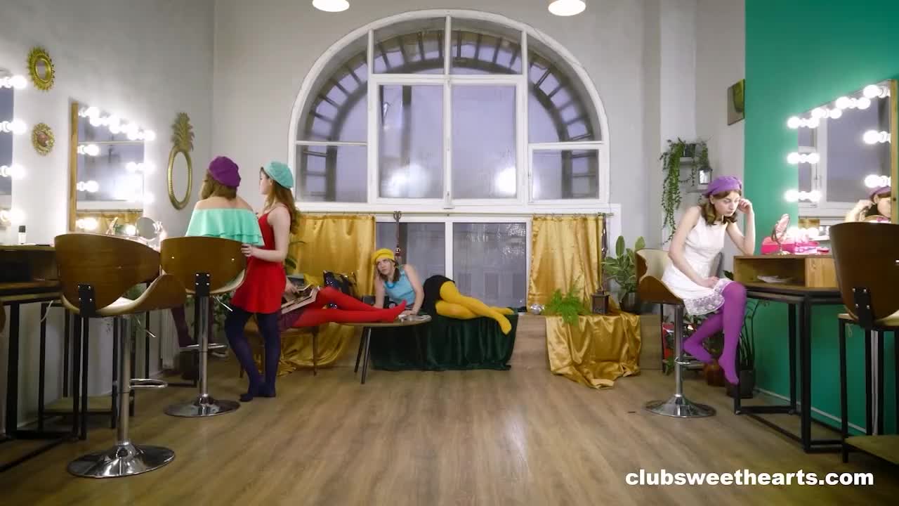 Watch Young lesbians in pantyhose are licking each others pussies Full. Duration: 10:09 | ePornBabe.