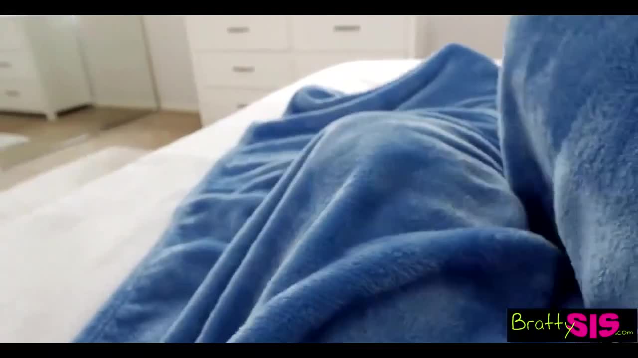 Watch Curvy step sister keeps provoking me Full. Duration: 12:36 | ePornBabe.