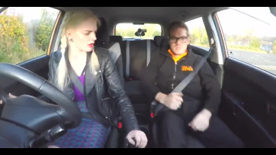 Driving teacher fucked his student MILF right in the car in a public place.