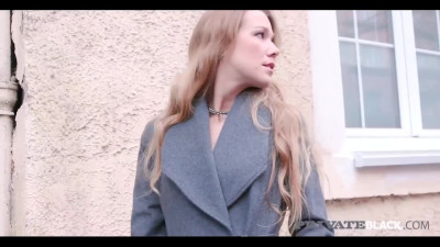 Blonde in high heels dreamed of 4 BBC