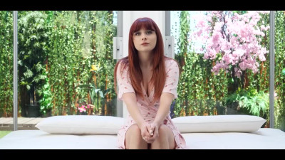 Foxy Redhead Girl Hot Casting