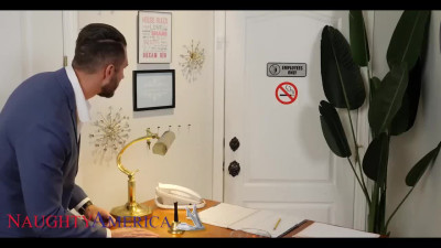 Unforgettable quickie with hotel administrator Syren De Mer