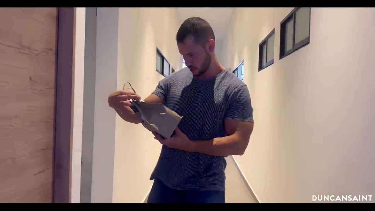 Watch Sex with a stud delivery man Full. Duration: 10:41 | ePornBabe.