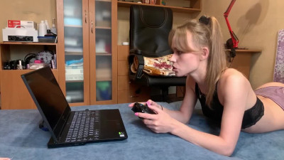 Blonde fucked while she was playing a game