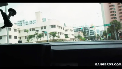 Kirsten hard fucked in Bang Bus on spring break