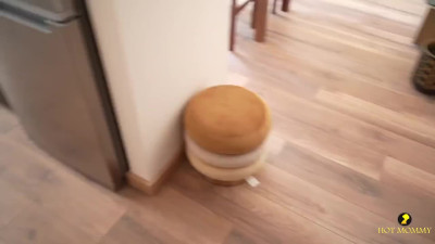 Stepmom's cunt cooked for dinner - Amateur