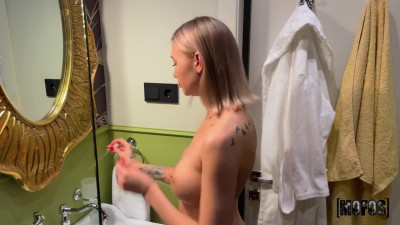Horny Blonde Wants Big Dick In Her Tight Asshole!