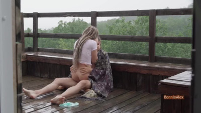Wild sex in a tropic rain with amateur couple