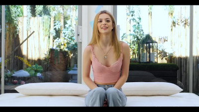 18-year-old girl gets cum on her face at casting