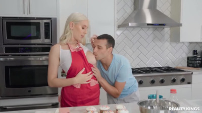 Housewife got roasted on her cooking channel LIVE