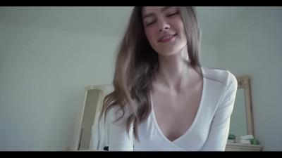 Cute young thot rubs her cameltoe on cock and gets spooned