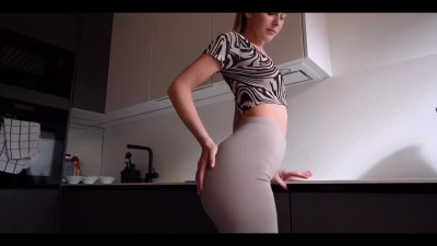 Anal stretching with a dildo on the kitchen table for thick ass