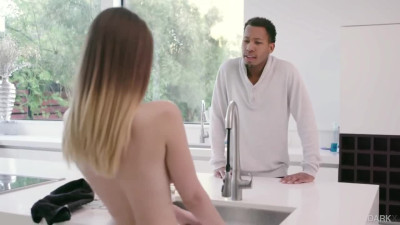 Stella Cox seducing a black guy washing dishes naked and gets fucked
