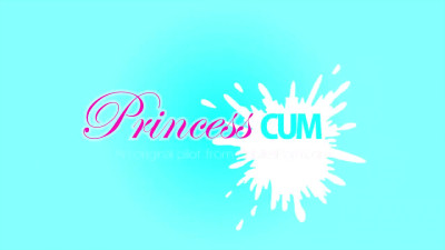 Stepsister Chloe Temple sucks cock before cock riding session