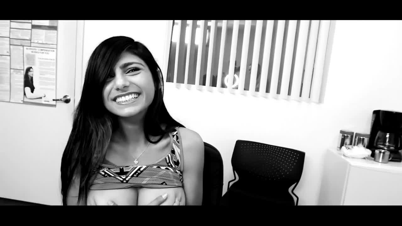 Watch Black & White XXX Video with Busty Arab Babe Mia Khalifa Full. Duration: 12:21 | ePornBabe.