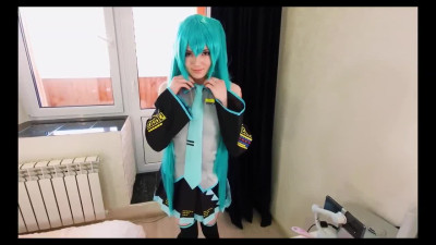 Petite Kawaii Hatsune Miku fucks fan after concert