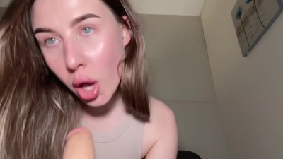 Large breasted beaute plays with her dildo recording herself