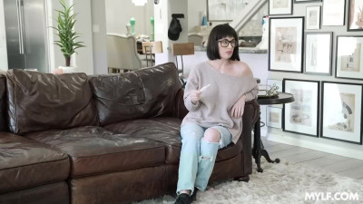 I can't get pregnant in any way, so I decided to release sperm into my pussy with a syringe.