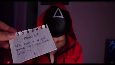 Lewd squid game guard uses her status to satisfy herself