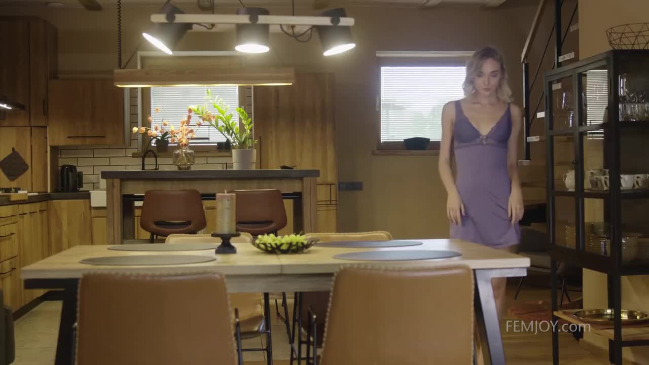 Watch Elegant Blondie shows off her angelic body in the kitchen Full. Duration: 13:48 | ePornBabe.