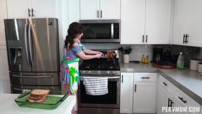 Hot mommy sucks a long and thick dick and expands her anal.