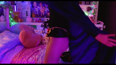 Slade's cock gets bounced on by Raven
