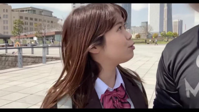 Japanese schoolgirl creampied after date with new BF