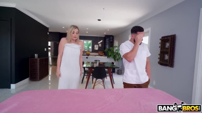 Sensual massage with pussy and ass licking for pretty Blake Blossom