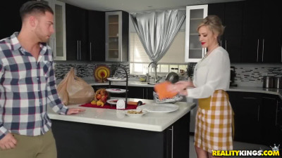 Sultry MILF housewife makes out with stepdaughter and her BF