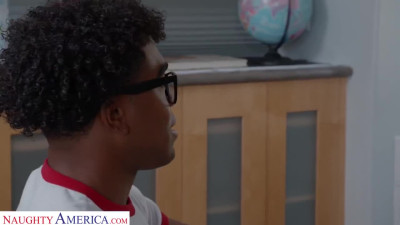 HORNY and HOT mature teacher fucking her black student in classroom