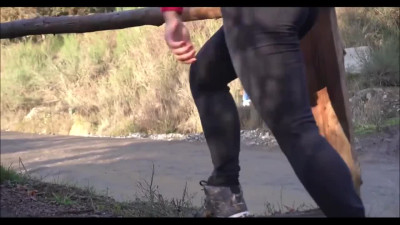 Bubble butt bitch rides dildo outdoors