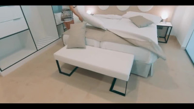 Tourist couple tests hotel bed by good hot creampie