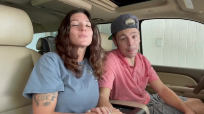 Happy amateur couple Mav and Joey Lee are fucking in their mini-van
