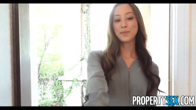 Tiny Asian agent sells her cunny instead of house