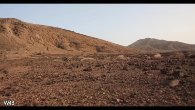 Pervy naturalist girl makes her filthy things in the desert all alone