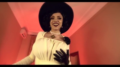 Lady Dimitrescu rides dildo after quick Anal Sex with enslaved man
