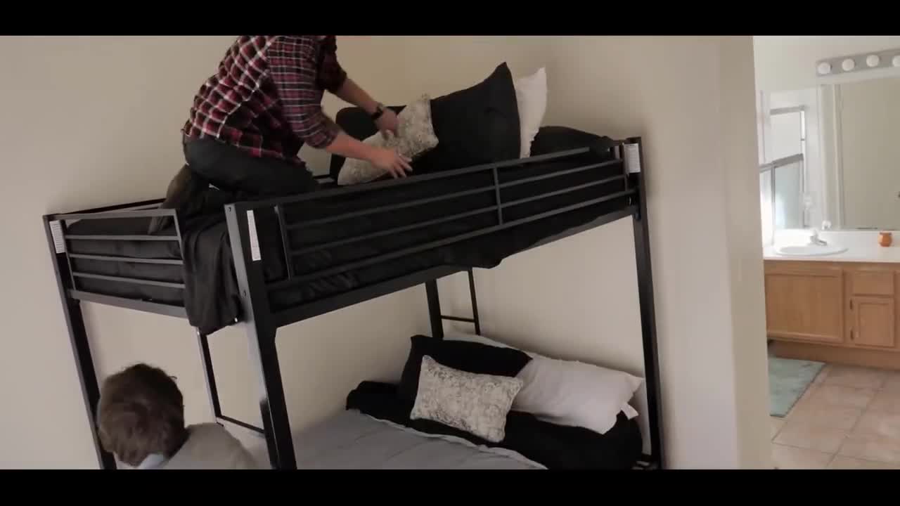 Watch Delivery girl (Asian) wasn't ready for sudden 3some Full. Duration: 07:52 | ePornBabe.