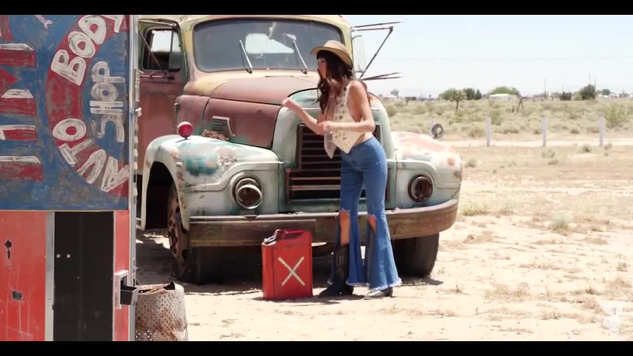 Watch Beautiful cowgirl shows off her body in Playboy Solo Full. Duration: 05:28 | ePornBabe.