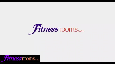 Guy is lucky to catch ebony and pale slut fucking while Fitness